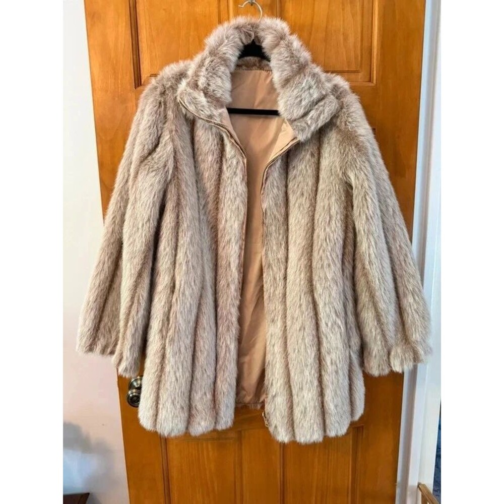 Tally-Ho Vintage Faux Fur Coat, Size M
